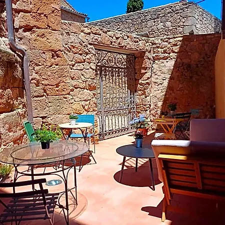 Lascasas& Arte Otel 4*